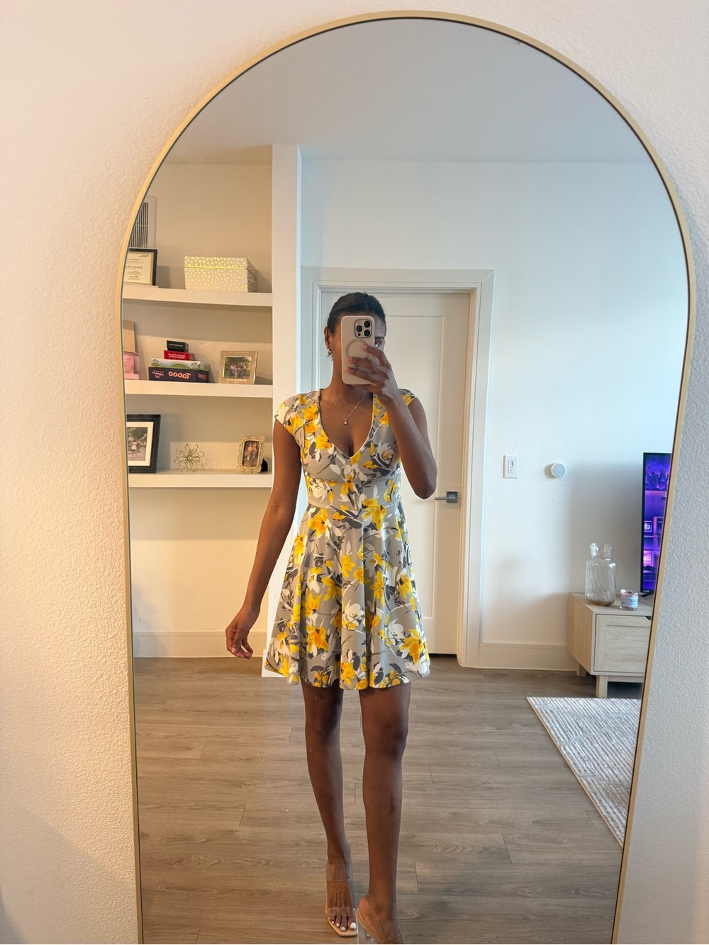 Lulu’s V-Neck Yellow & White Floral Dress